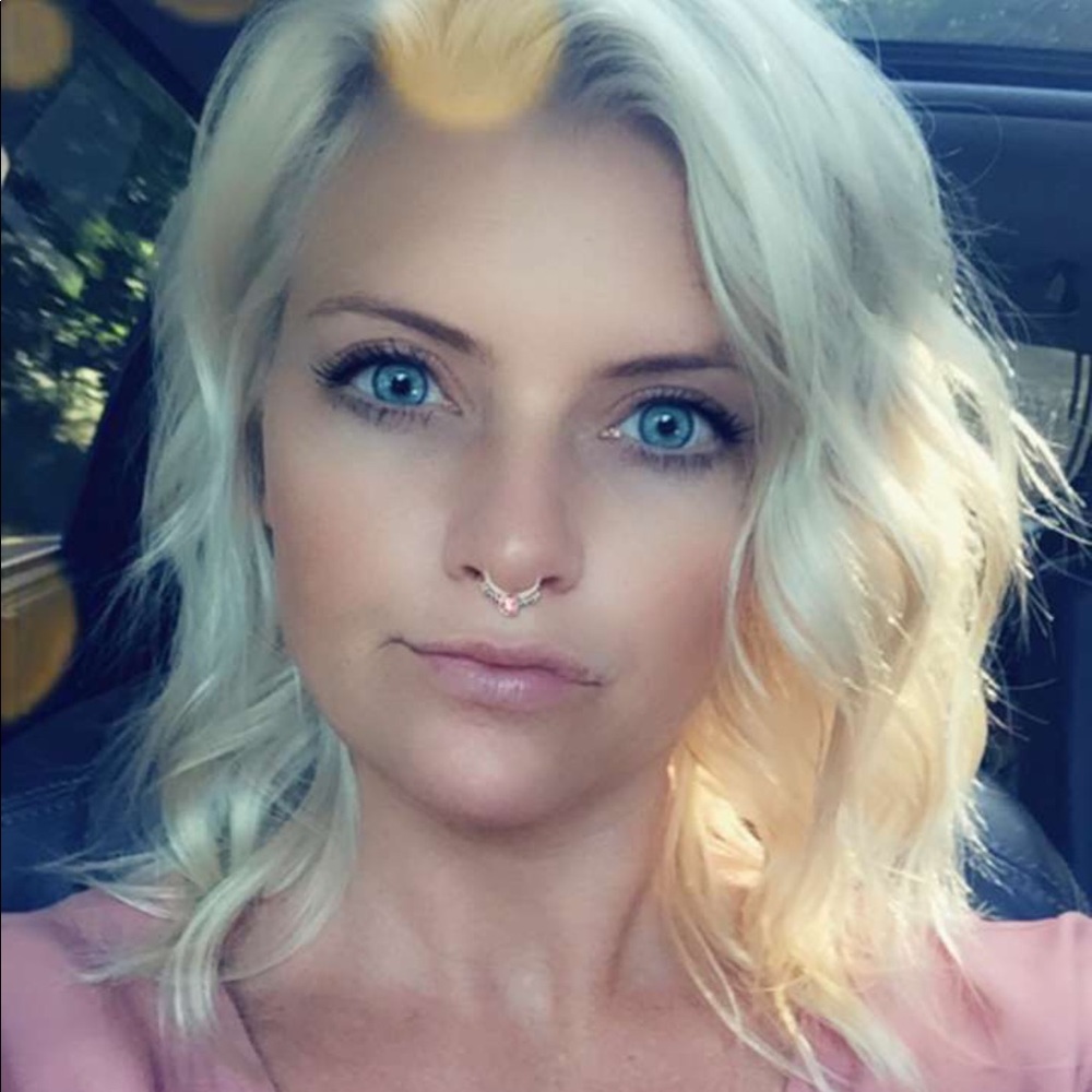 Meet your Posher, Jessica
